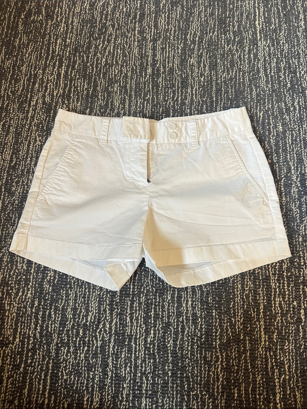 Vineyard Vines White Women's Chino Shorts